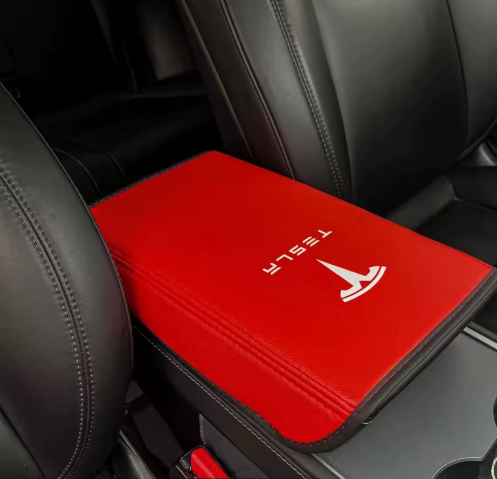 Návlek na loketní opěrku Tesla model 3 Y s logem